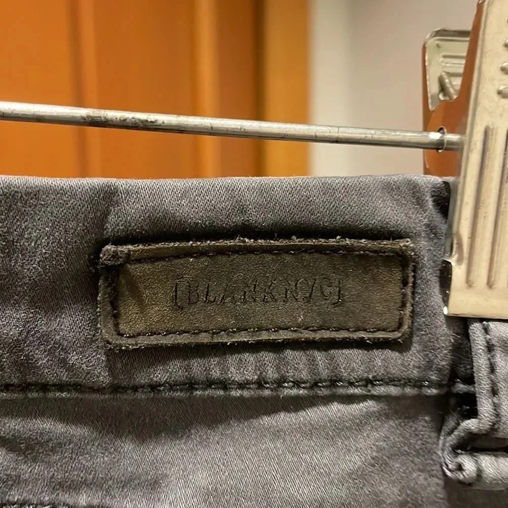 Blanknyc dark gray cargo woman’s jeans